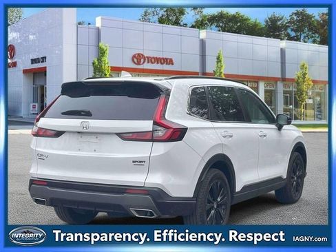 Used 2024 Honda CR-V Sport Touring image 6