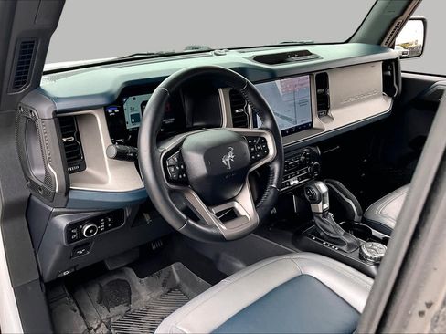 Used 2024 Ford Bronco Outer Banks AWD/4WD image 18