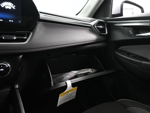 New 2025 Chevrolet TrailBlazer LT w/ Convenience Package FWD image 31