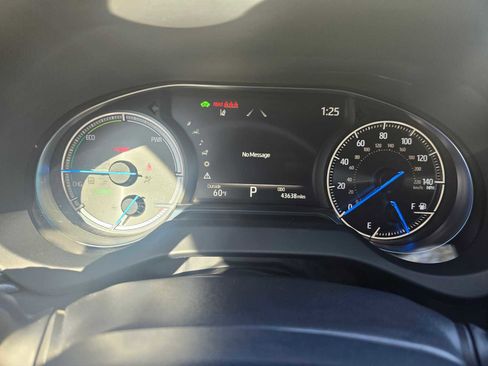 Used 2023 Toyota Venza Nightshade image 27