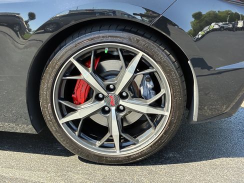 Used 2023 Chevrolet Corvette Stingray Preferred Conv w/ Z51 Performance Package RWD image 12