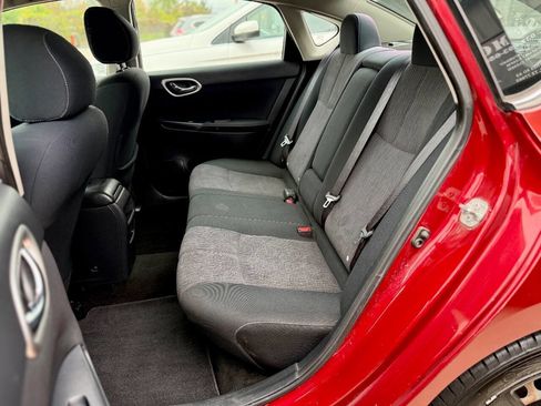 Used 2015 Nissan Sentra SV image 9