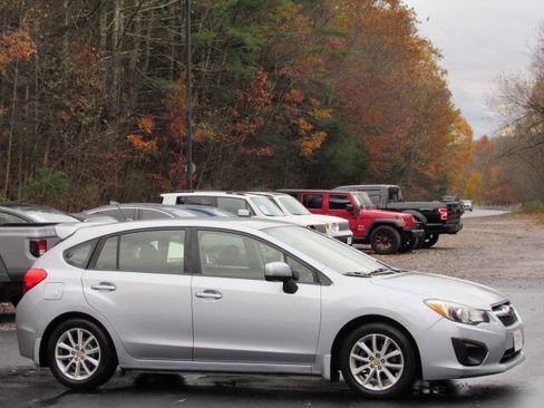 Used 2014 Subaru Impreza 2.0i Premium w/ All-Weather Package w/CVT image 17