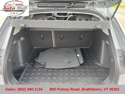 Used 2024 Chevrolet Trax ACTIV w/ Sunroof Package FWD image 25