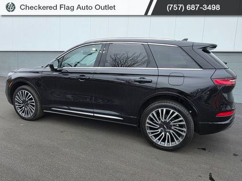 Used 2022 Lincoln Corsair AWD w/ Premium Package image 4