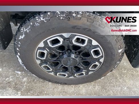 Used 2024 Chevrolet Silverado 2500 LTZ w/ LTZ Plus Package image 25