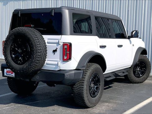 Used 2024 Ford Bronco Wildtrak AWD/4WD image 11