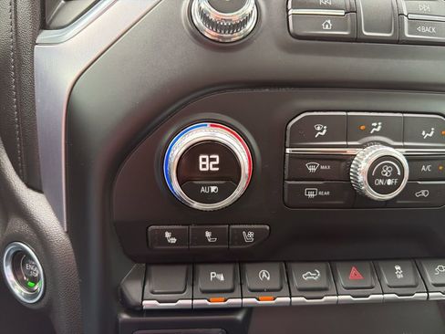 Used 2019 GMC Sierra 1500 SLT image 39