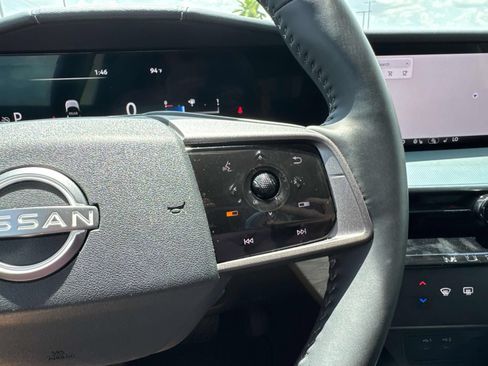 Used 2025 Nissan Murano SL AWD/4WD image 26