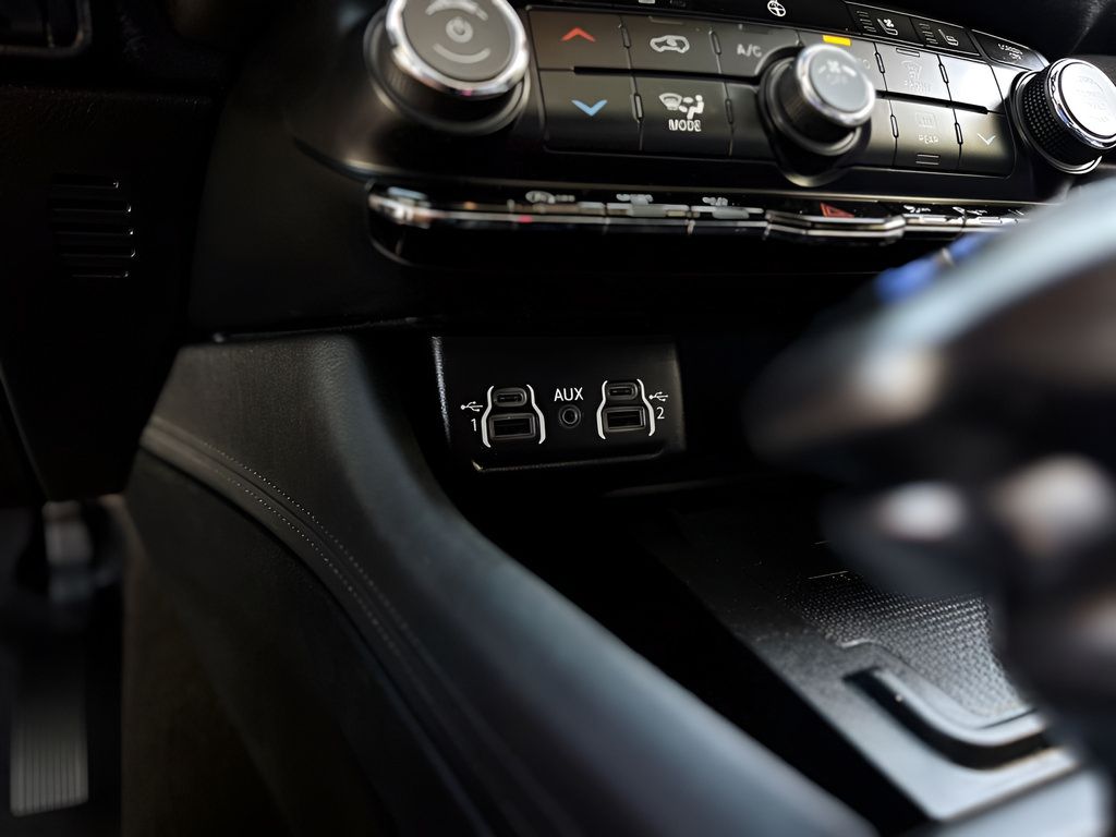 Used 2022 Dodge Durango Citadel RWD image 10