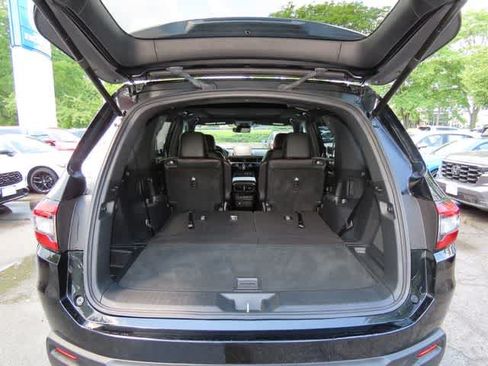 Certified 2025 Honda Pilot TrailSport image 12