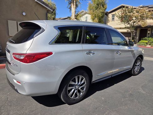 Used 2015 INFINITI QX60 FWD w/ Premium Plus Package image 17