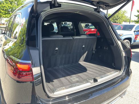 Used 2025 Mercedes-Benz GLS 450 4MATIC image 28