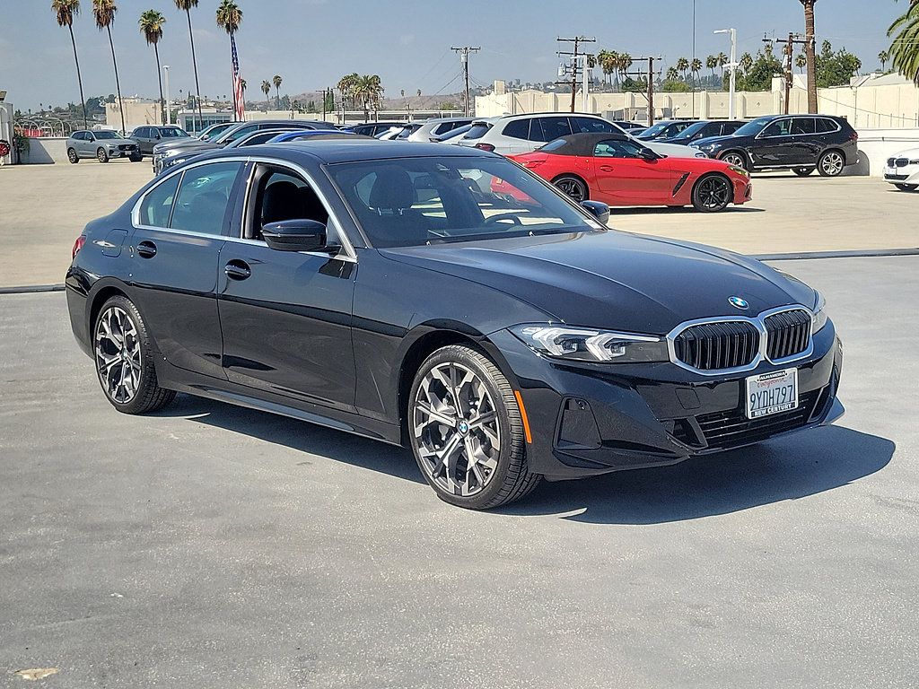 Used 2026 BMW 330i Sedan w/ Convenience Package RWD image 4