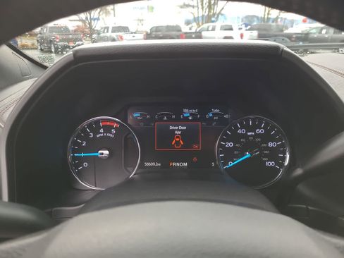 Used 2020 Ford F250 Platinum w/ FX4 Off-Road Package image 26