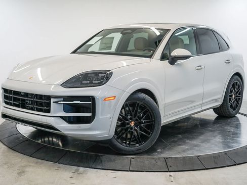 New 2026 Porsche Cayenne AWD/4WD image 1