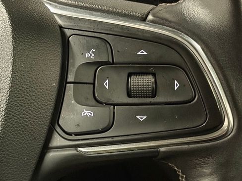 Certified 2020 Buick Encore GX Essence w/ Experience Buick Package AWD/4WD image 43