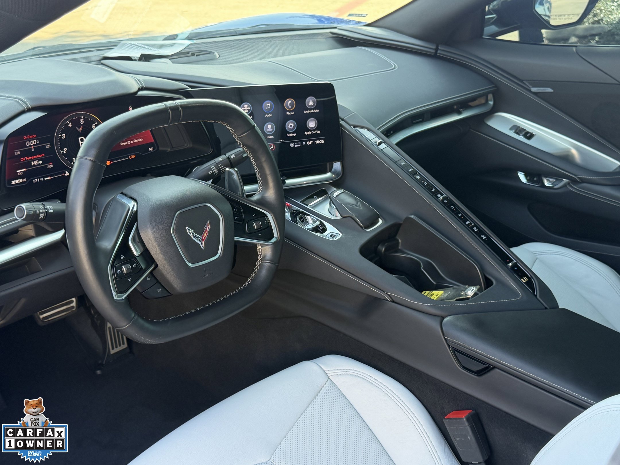 Used 2021 Chevrolet Corvette Stingray Convertible w/ Z51 Performance Package RWD image 11