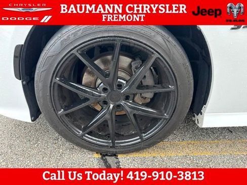 Used 2018 Dodge Charger R/T RWD image 9