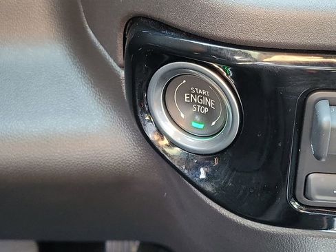 Used 2024 GMC Sierra 1500 SLT w/ SLT Premium Plus Package image 16