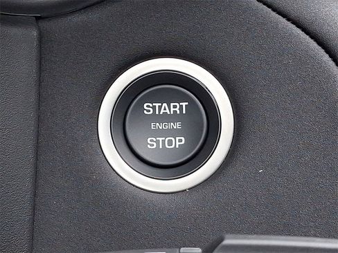 New 2026 Land Rover Range Rover Velar Dynamic SE image 18