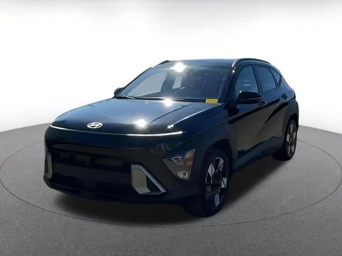 Used 2025 Hyundai Kona SEL image 7