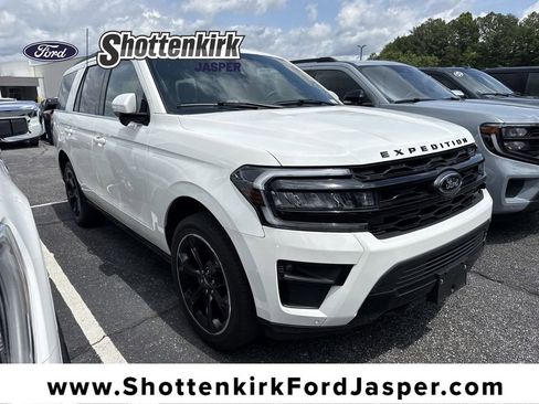 Used 2023 Ford Expedition Limited AWD/4WD image 1