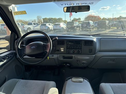 Used 2003 Ford F250 XLT image 26