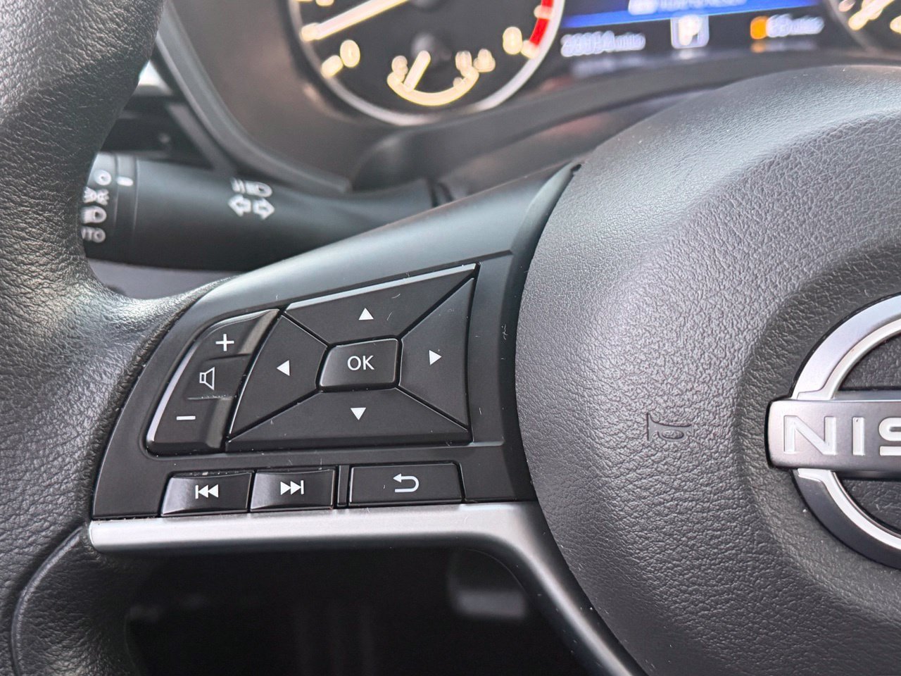 Certified 2024 Nissan Altima 2.5 SV AWD/4WD image 18