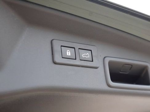 Certified 2026 Subaru Outback Limited AWD/4WD image 4