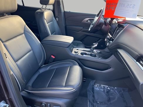 Used 2022 Chevrolet Traverse Premier w/ LPO, Floor Liner Package image 38