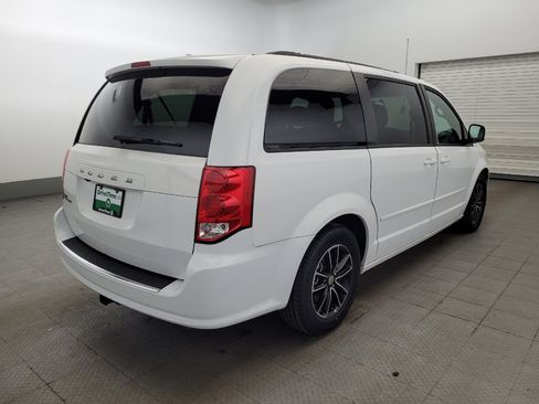 Used 2016 Dodge Grand Caravan R/T FWD image 9