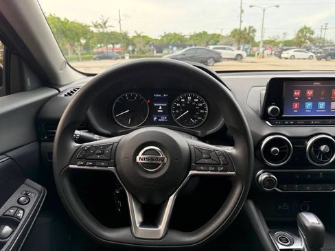 Used 2020 Nissan Sentra S FWD image 12