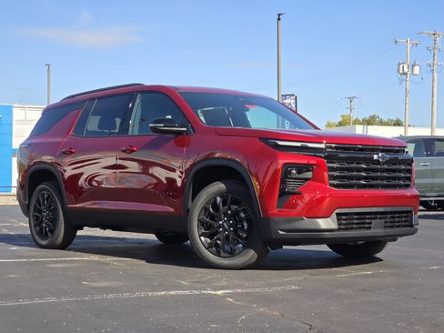 New 2026 Chevrolet Traverse LT w/ Midnight/Sport Edition image 2