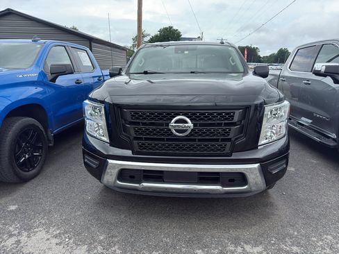 Used 2021 Nissan Titan SV w/ Accessory Utility Package RWD image 2