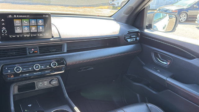Used 2023 Honda Pilot TrailSport image 26