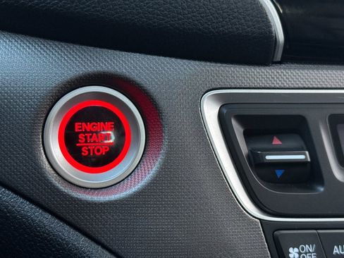 Certified 2023 Honda Ridgeline RTL image 32