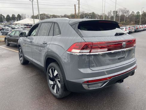 New 2026 Volkswagen Atlas Cross Sport SE image 7