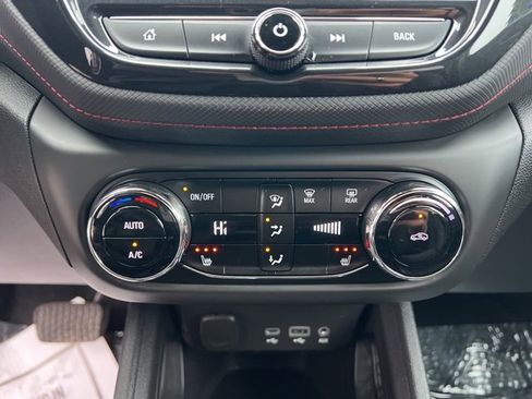 Used 2021 Chevrolet TrailBlazer RS w/ Convenience Package image 25