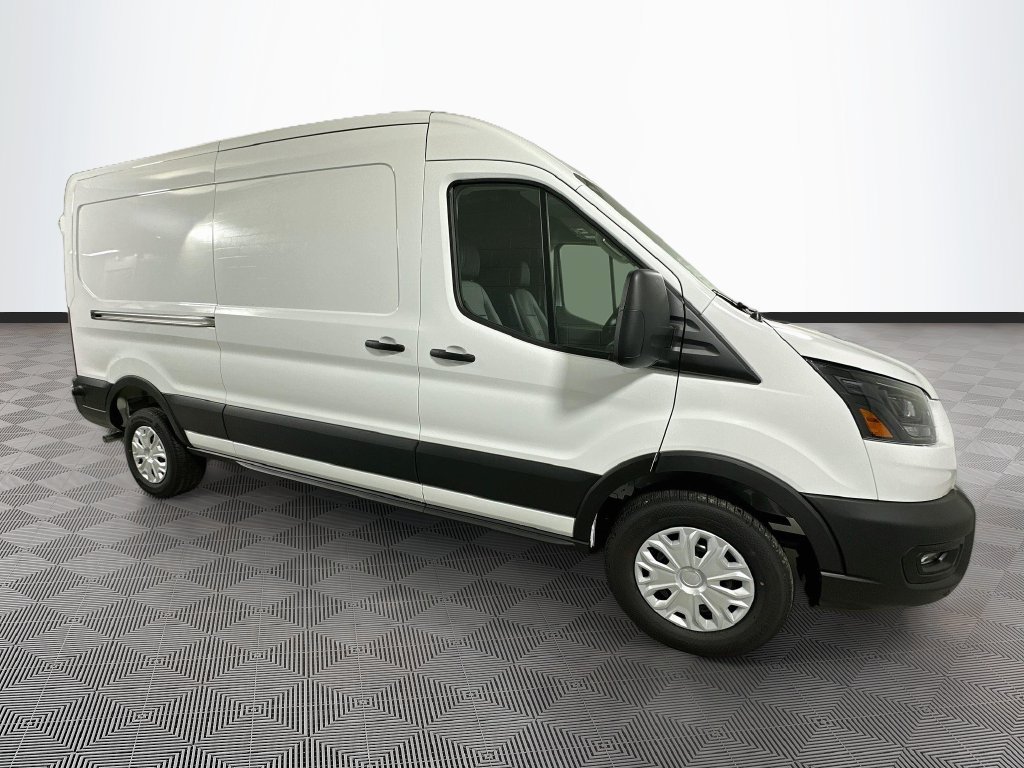 New 2027 Ford Transit 250 148 Medium Roof w/ Exterior Upgrade Package RWD image 4