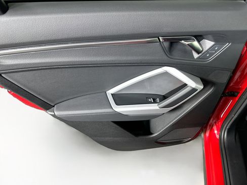 Used 2024 Audi Q3 2.0T Premium image 26