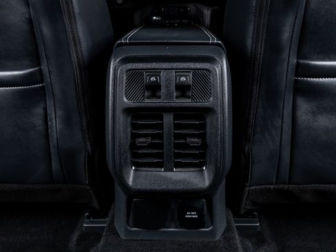 Used 2026 Ford Bronco Outer Banks image 32