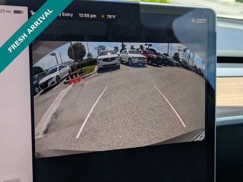 Used 2023 Tesla Model Y Long Range image 25