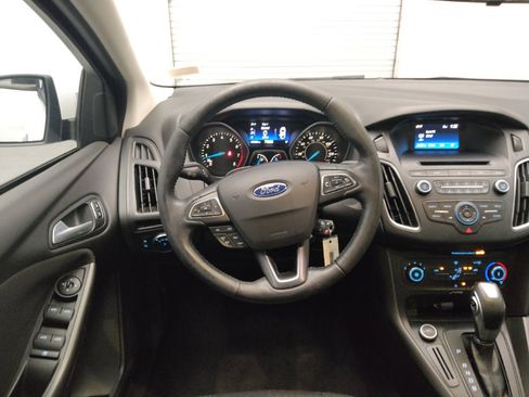 Used 2016 Ford Focus SE w/ Equipment Group 201A FWD image 22