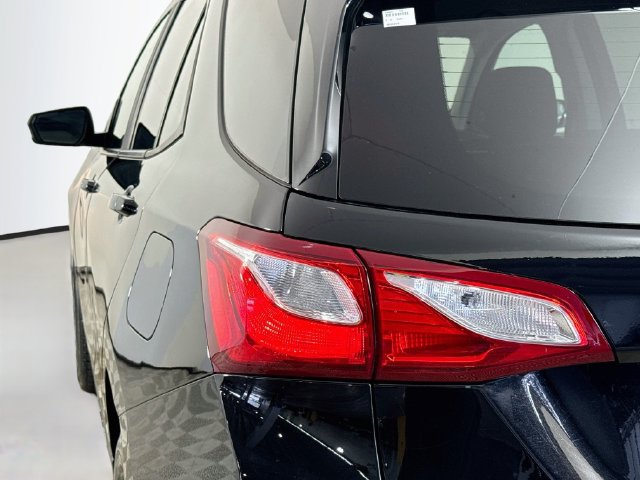 Used 2021 Chevrolet Equinox LS w/ LPO, Blackout Package AWD/4WD image 35