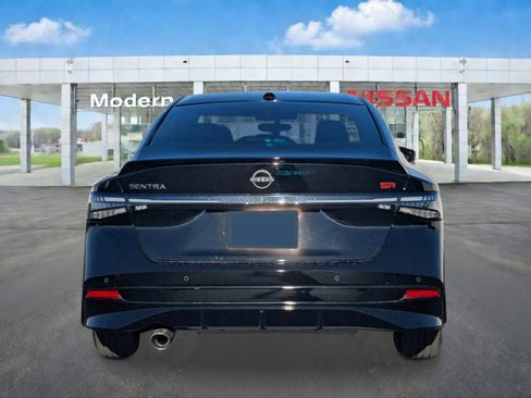 New 2027 Nissan Sentra SR w/ SR Premium Package FWD image 4