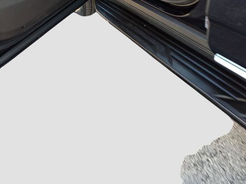 Used 2023 Cadillac Escalade ESV Premium Luxury image 18