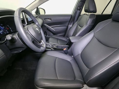 Used 2023 Toyota Corolla Cross XLE w/ Convenience Package AWD/4WD image 47