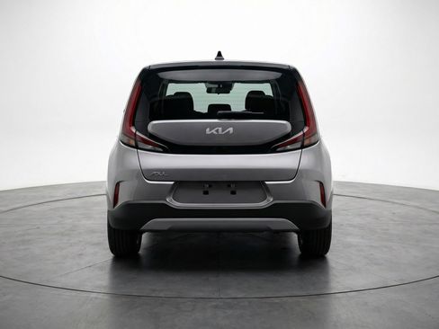 Used 2025 Kia Soul LX w/ LX Technology Package image 7