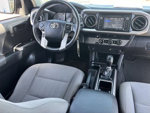 Used 2016 Toyota Tacoma SR5 w/ Towing Package RWD image 15
